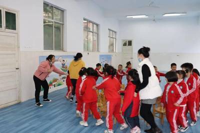 保育“精”于心，讓愛更專業——記東坪鎮智多星幼兒園保育員專業能力大比拼