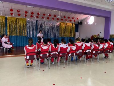 致敬最美的綠葉——記布朗天津泰達園生活教師年終考核