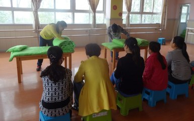 從細節入手，抓保育技能——九江幼兒園疊被子比賽展現專業風采